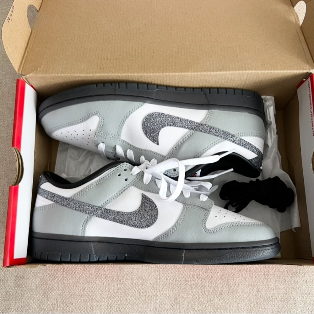 Nike Dunk Low LX Glitter Swoosh White Gray Sz 9.5W NEW IN BOX - Picture 4 of 15